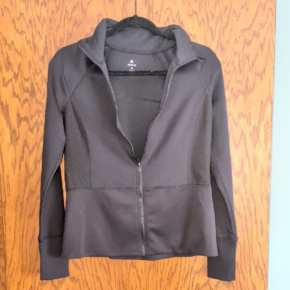 Apana Black Women's Active Top